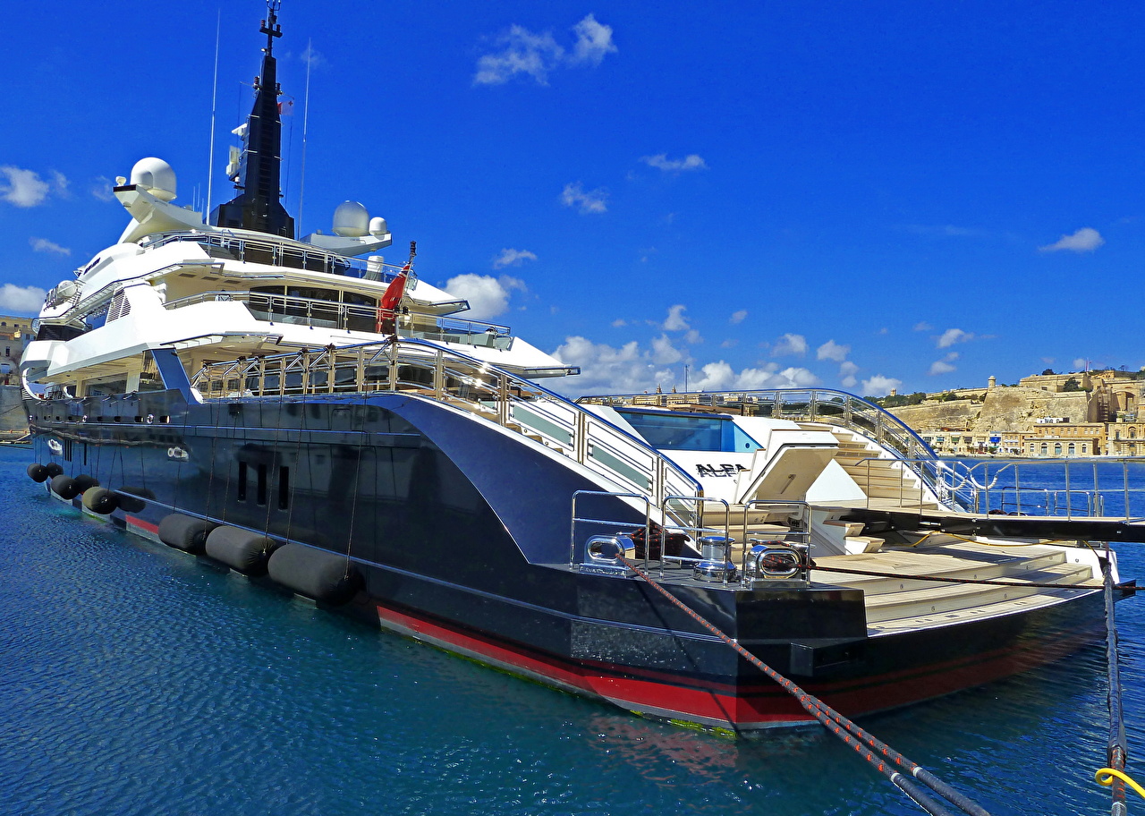 alfa nero yacht tour